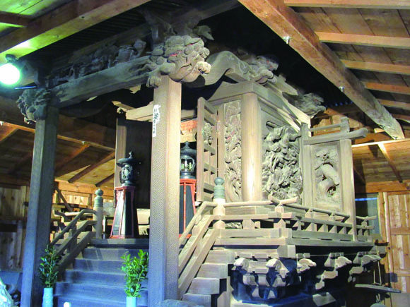 八雲神社の神社本殿